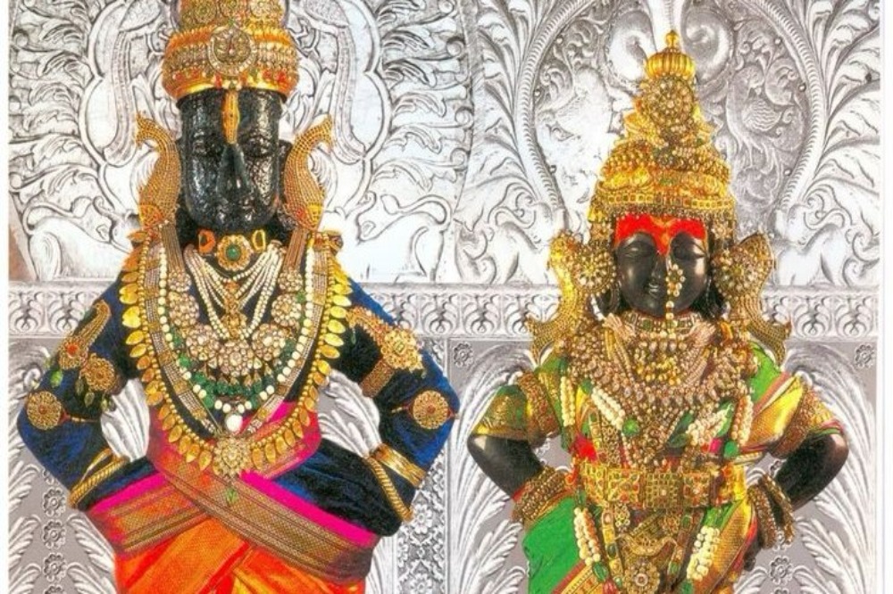 पंढरपूरमध्ये चंदनउटी पूजेस भव्य प्रतिसाद; मंदिर समितीला ३५ लाखांचे उत्पन्न 